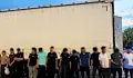 Заловиха 15 мигранти в камион край Дунав мост