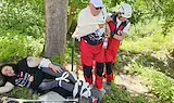 Куче и дрон търсиха "пострадали" край крепостта Червен