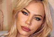 Камелия: Отиде си авторката на хита "Луда по тебе"