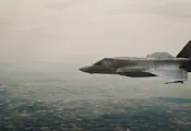 Военен самолет кацна на летището във Варна