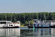 Изтеглят заседналия кораб край Видин