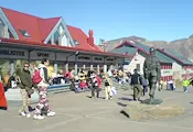 Градът, в който ковчезите са забранени, а в хотелите се влиза без обувки
