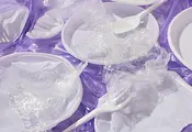 Учени създадоха пластмаса, която се разгражда за 6 дни