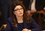 Десислава Атанасова отрича да е летяла с Пеевски