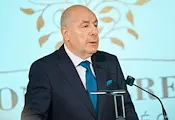 Парламентът в Унгария гласува отстраняването на президента