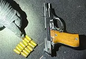 Арестуваха въоръжен крадец в столичен мол