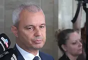ДБ и „Възраждане“ искат оставката на Десислава Атанасова