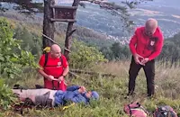 Спасиха турист със счупен крак над село Рударци