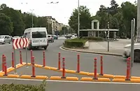 Разделителният остров на "Орлов мост" не спира нарушителите
