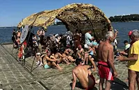 Близо 170 души преплуваха река Дунав край Свищов