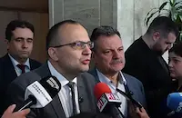 „Демократична България“: Бюджетът удря светлата икономика