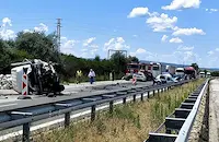 Двама души загинаха при катастрофа на АМ „Хемус“