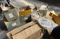 Митничари иззеха над 16 000 фалшификата от контейнер от Китай