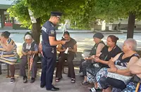 Полицаи предупреждават пенсионери за телефонни измами
