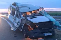 Микробус и камион се блъснаха на магистрала "Тракия"