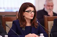 Десислава Атанасова: Не съм пътувала с Делян Пеевски