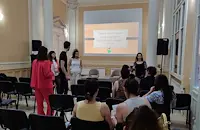 Училище за родители събра десетки майки в Русе