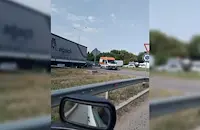 Катастрофа блокира движението край Дунав мост