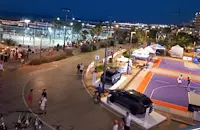 В Римини плажният ден не приключва с прибирането на кърпите