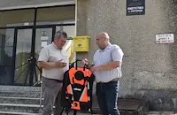 Раздават противопожарни раници на 12 села в Разградско