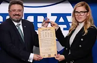 Държавната дипломация преминава към шрифта ЛИК