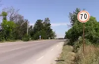 Търсят пари за ремонт на 78 километра пътища в Разградско