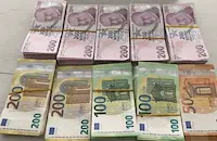 Конфискуваха недекларирани хиляди евро и лири на турската граница