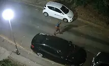 Вандал троши автомобили в квартал "Възраждане"