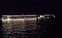 Пътнически кораб за България заседна в река Дунав