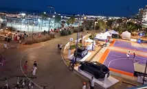В Римини плажният ден не приключва с прибирането на кърпите
