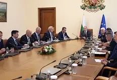 Засилиха охраната на летище Безмер и въздушното пространствоПремиерът Румен Радев