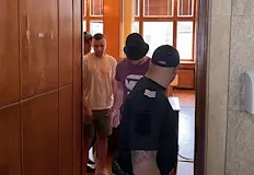 Служителите на НАП са притискали търговец за 300 евроДвама служители