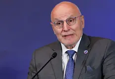 Управителят на БНБ предупреждава за сериозен бюджетен дефицитУправителят на Българската
