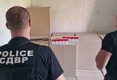 Задържаха мъж в София с 300 хиляди контрабандни цигари без