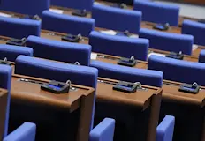 Народното събрание одобрява ключови финансови рамки на второ четенеНародното събрание