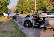 Двама мъже са настанени в болница с политравмиДвама мъже са