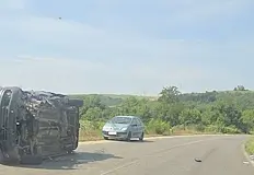 Временно трафикът се осъществява само в една лентаДвижението по второкласния