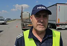 Три от шест проверени ТИР а са с опасни гумиПътните