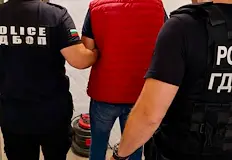 Антимафиотите иззеха наркотици незаконни боеприпаси и над 95 000 евроСедем