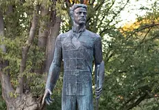 Възпоменателното събитие ще се състои пред паметника на АпостолаПо повод
