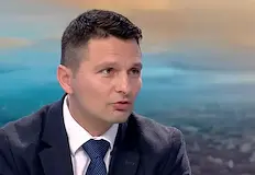 Как това адвокатско дружество е получило средствата за пътуванията на
