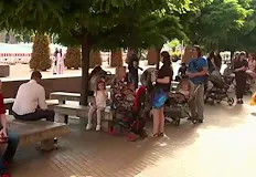 Инициативата Родители за достойно майчинство организира демонстрации в цялата странаМайки