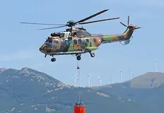 Огнеборците тестваха готовността си на мащабно учение в КазанлъкШест хеликоптера