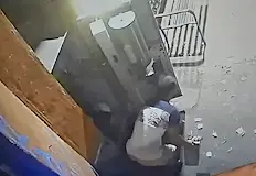 Мъжът е задигнал над хиляда евро със специален инструментРайонна прокуратура
