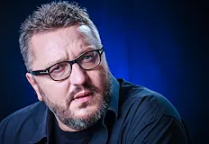 Журналистът призова конституционния съдия да отговаря на въпросиЖурналистът Мартин Карбовски