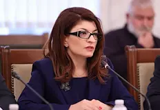 Атанасова показа документи от турските властиДесислава Атанасова опроверга официално твърденията