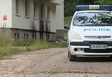 Полицията ограничава достъпа до имота където бяха открити телатаПолицейското присъствие