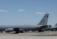 Осем машини Боинг КС 135 остават до октомври в авиобаза