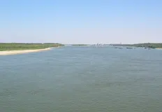 Здравното министерство планира тригодишна обществена поръчкаГраждани на крайдунавските общини Белене