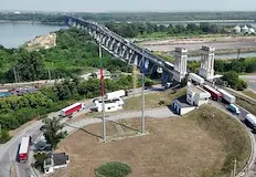 Полицията регулира трафика всеки делничен ден следобедИнституциите въвеждат спешни мерки